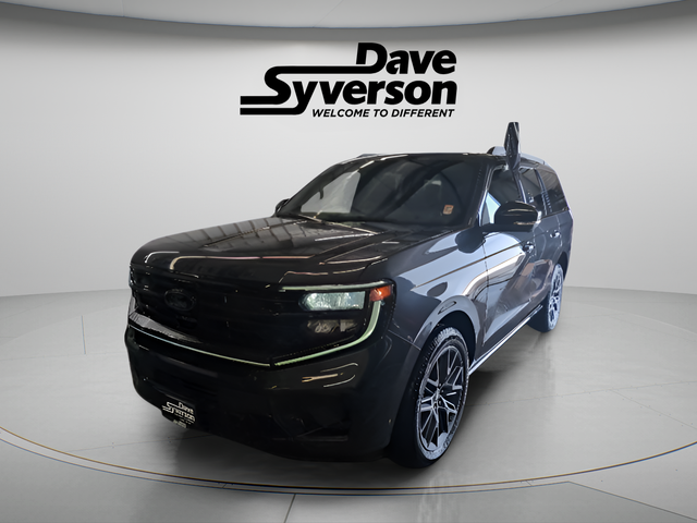 2025 Ford Expedition Platinum in Black — front three-quarter view