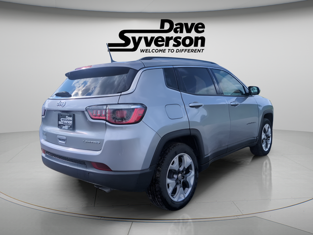 2020 Jeep Compass — detail view